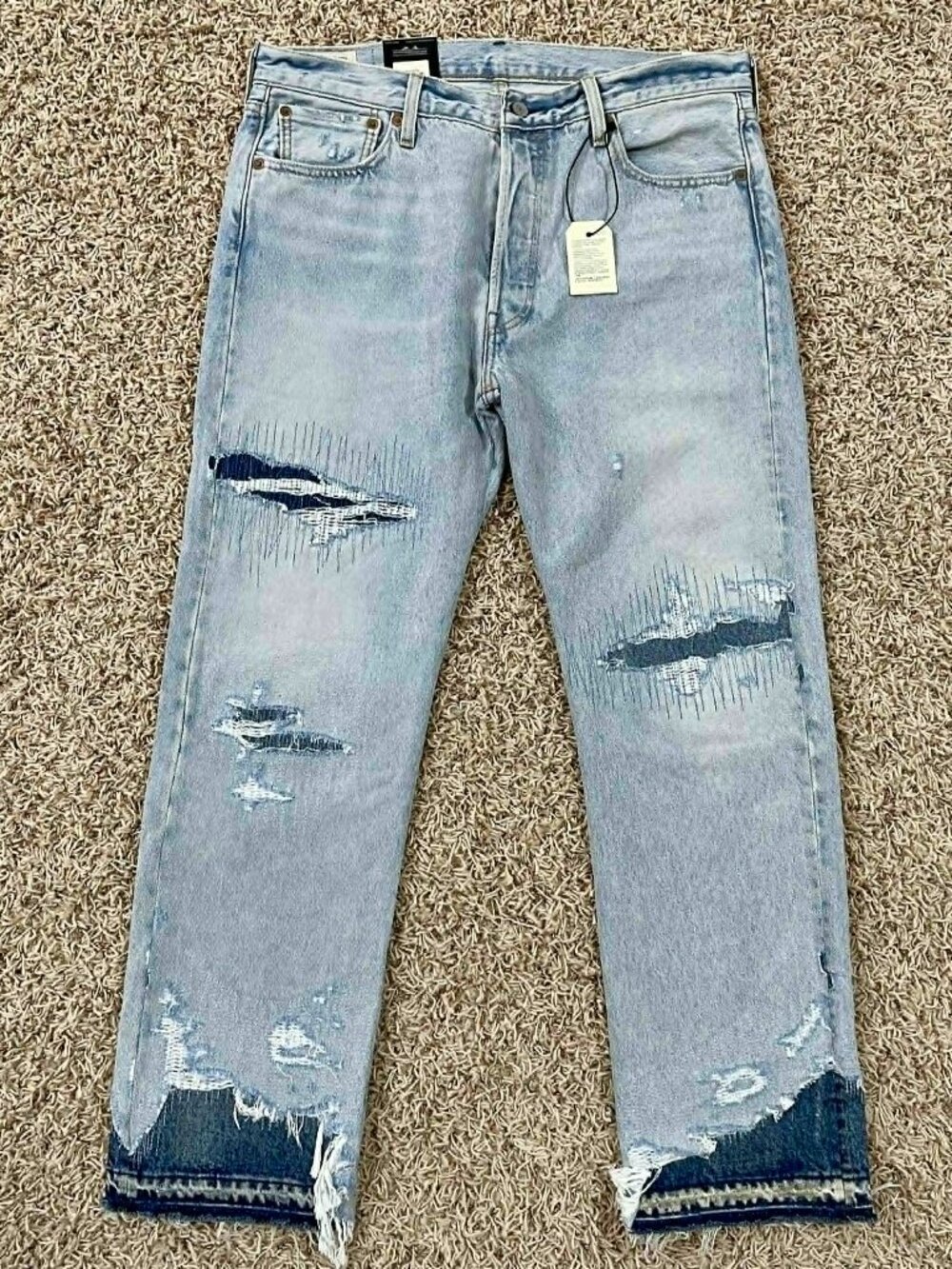 Levi’s Men’s 501 Original Patchwork Distressed Jeans Light Blue Size 36x30 (New)